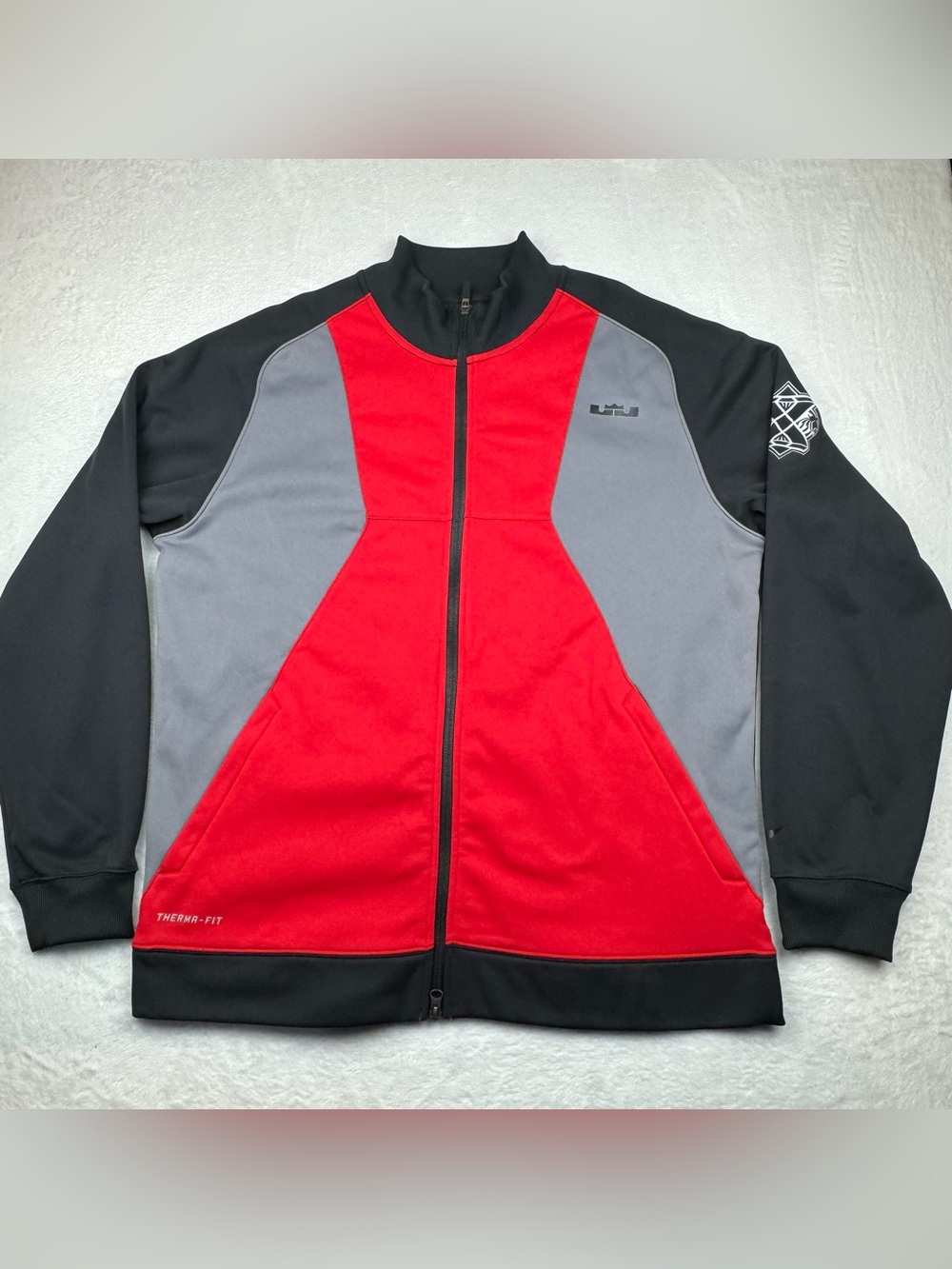 Nike NWT LeBron James Diamond Collection Therma-FIT Full-Zip Jacket. Size XL.